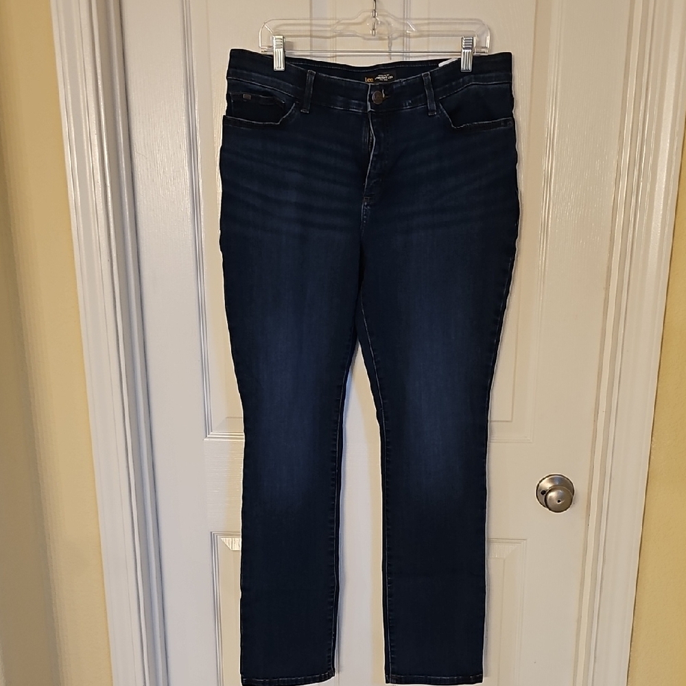 Lee Women's Deep Indigo Straight Leg Jeans